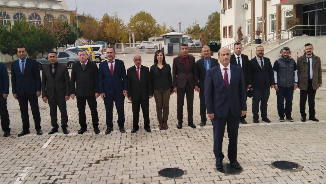 24 Kasım Öğretmenler Günü münasebetiyle Atatürk Anıtı'na Çelenk Sunma Töreni gerçekleştirildi.