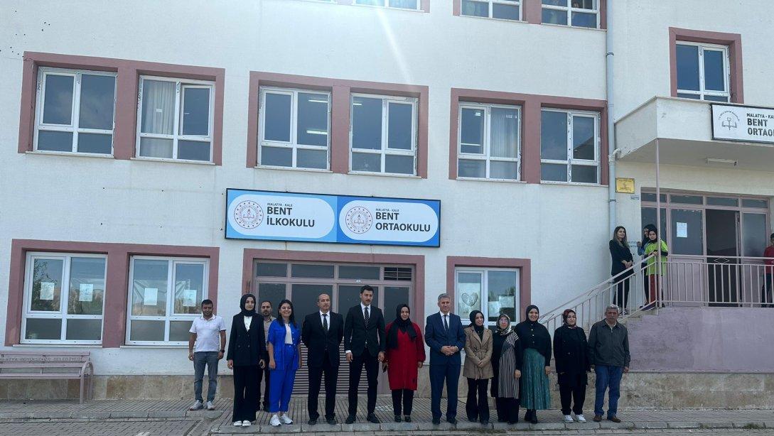 Kaymakamımız Sn. Mustafa AKSOY ile İlçe Milli Eğitim Müdürümüz Sn. Recep BULUT, Bent İlkokulu'nu ve  Ortaokulu'nu Ziyaret Etti.