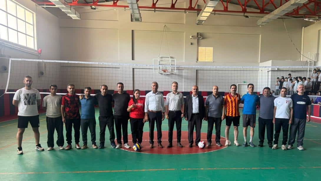 Kale'de Nefes Kesen Mücadele: Kurumlar Arası Voleybol Turnuvası Tamamlandı!