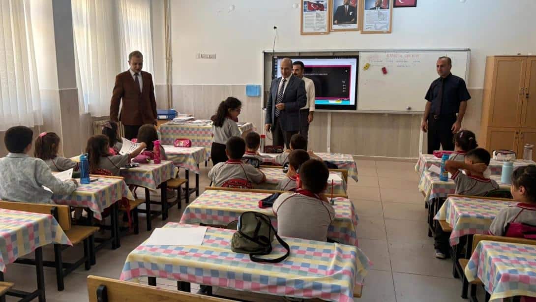 KAYMAKAMIMIZ SAYIN ONUR İNCE VE İLÇE MİLLÎ EĞİTİM MÜDÜRÜMÜZ SAYIN RECEP BULUT'TAN OKUL ZİYARETİ
